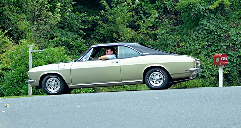 Corvair_DSC9021_zps21442549.jpg
