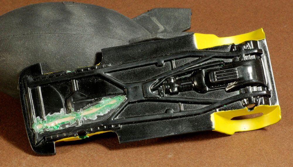 chassis%20pipe%20fill%20DSC_1894_zps1d5f