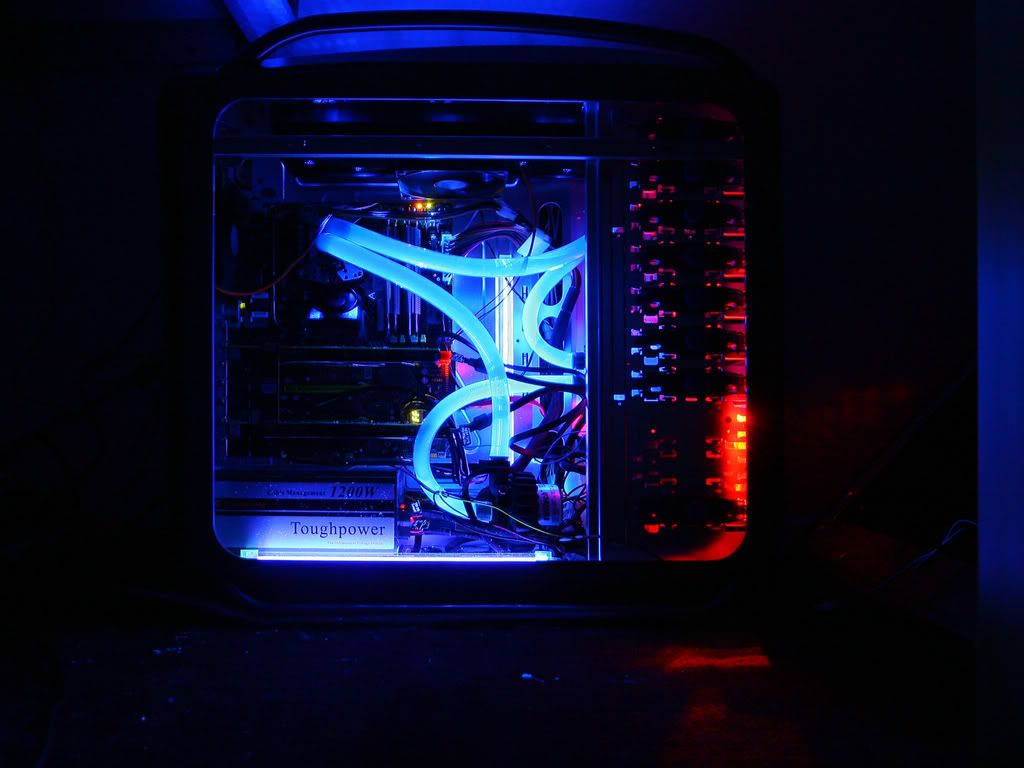 1280960_2.jpg