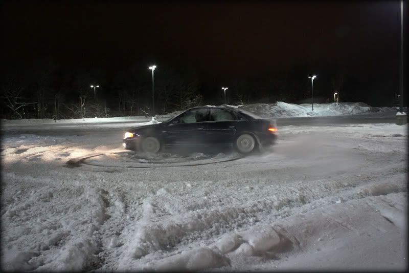 http://i219.photobucket.com/albums/cc107/PontiacGTA0316/Snow%20Drift%202011/S4Quattro2small.jpg