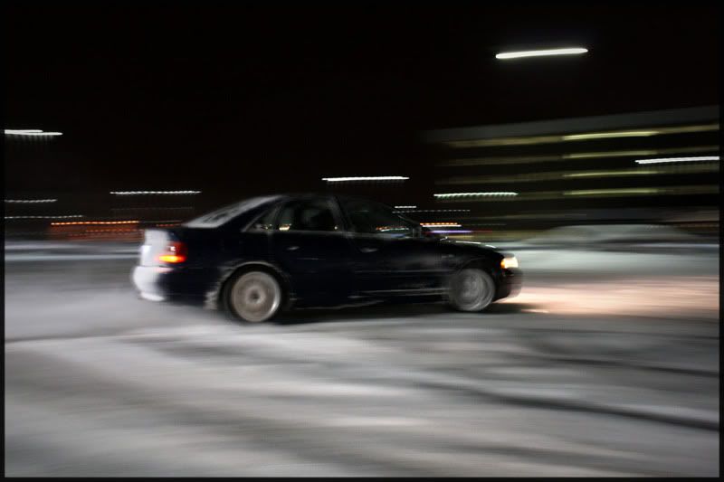 http://i219.photobucket.com/albums/cc107/PontiacGTA0316/Snow%20Drift%202011/S4Quattro5small.jpg