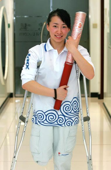Jin Jing, a Chinese Paralympic fencer