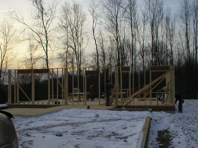 1-05-08framing1stfloorwalls.jpg?t=1201490730