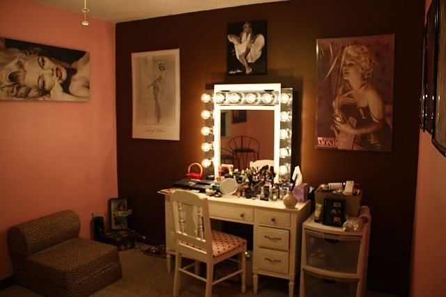 makeuproom1.jpg