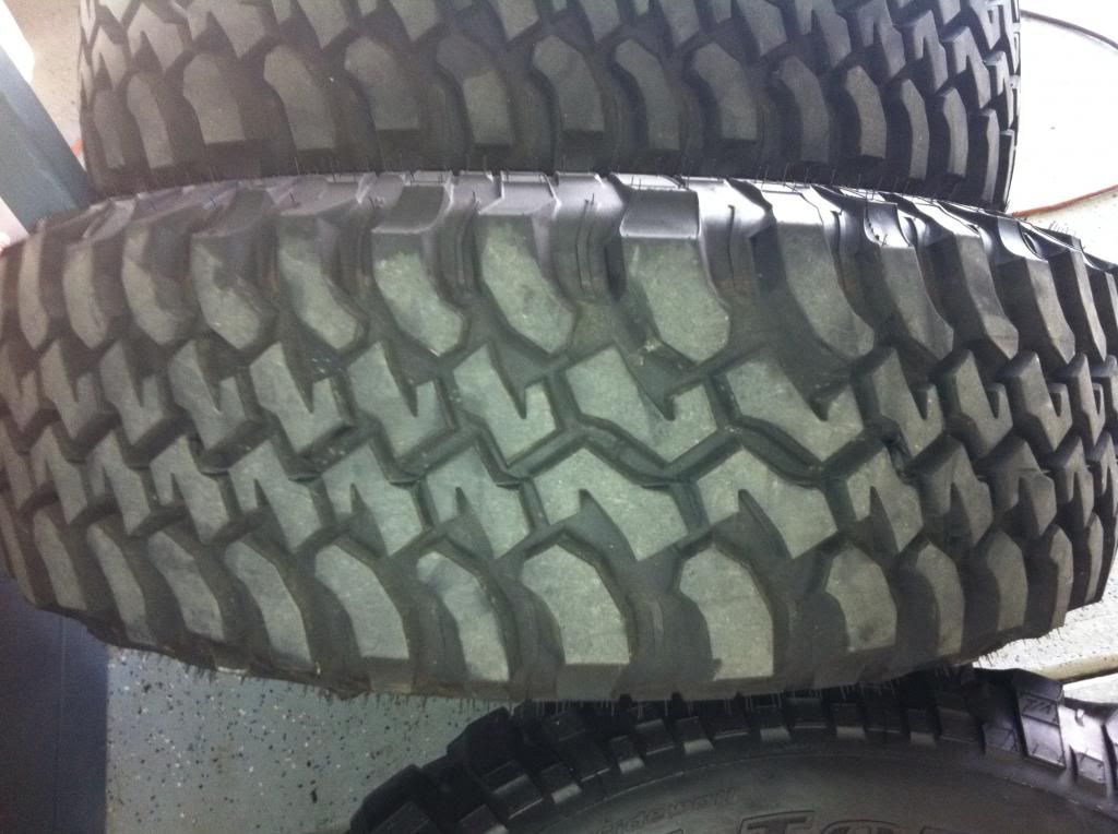 Stock Jeep Jk Rims & Tires Pirate 4x4