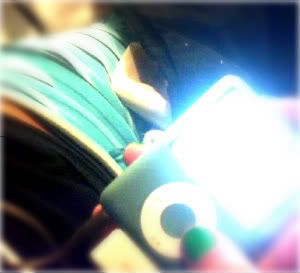ipod.jpg image by bluemascara_greeneyeliner_