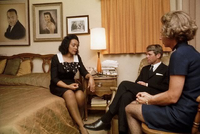 coretta scott king robert f kennedy at home