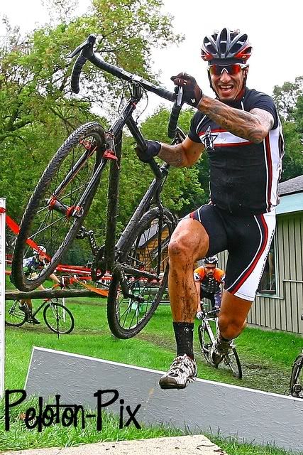 IMAGE: http://i219.photobucket.com/albums/cc54/biffbradford/2010%20Cyclocross/DoubleCross-2010--0896-sm.jpg