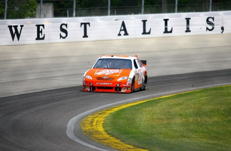 IMAGE: http://i219.photobucket.com/albums/cc54/biffbradford/MISC/BLOG%201MAY08/Auto/Legano2.jpg