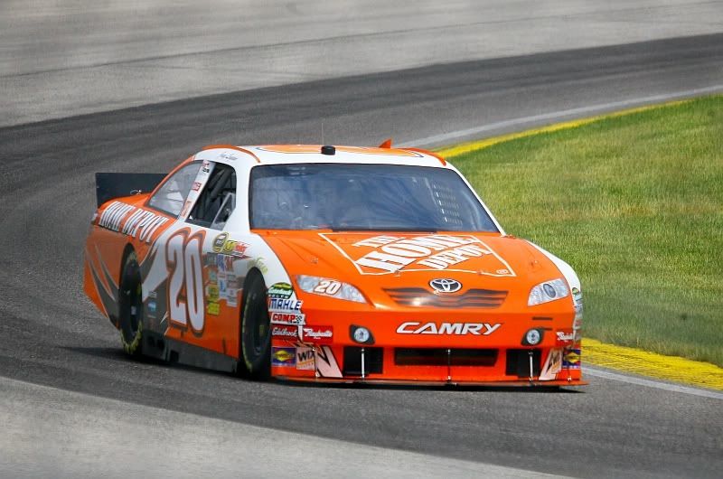 IMAGE: http://i219.photobucket.com/albums/cc54/biffbradford/MISC/BLOG%201MAY08/Auto/Legano3.jpg