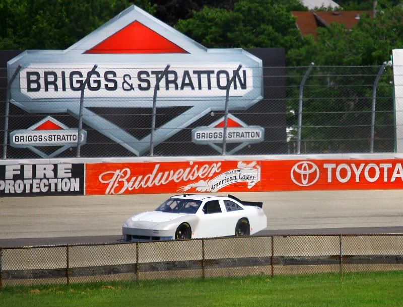 IMAGE: http://i219.photobucket.com/albums/cc54/biffbradford/MISC/BLOG%201MAY08/Auto/Legano5.jpg