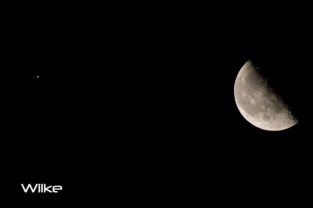 IMAGE: http://i219.photobucket.com/albums/cc54/biffbradford/Rokinon/moonandjupitersmall.jpg