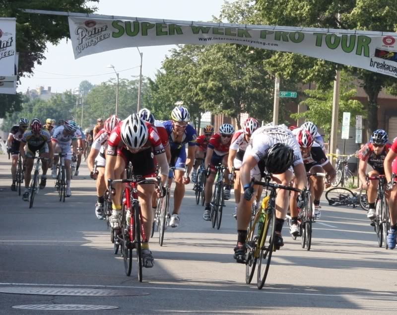 IMAGE: http://i219.photobucket.com/albums/cc54/biffbradford/cycling/July%2025%20Kenosha/ken7670.jpg