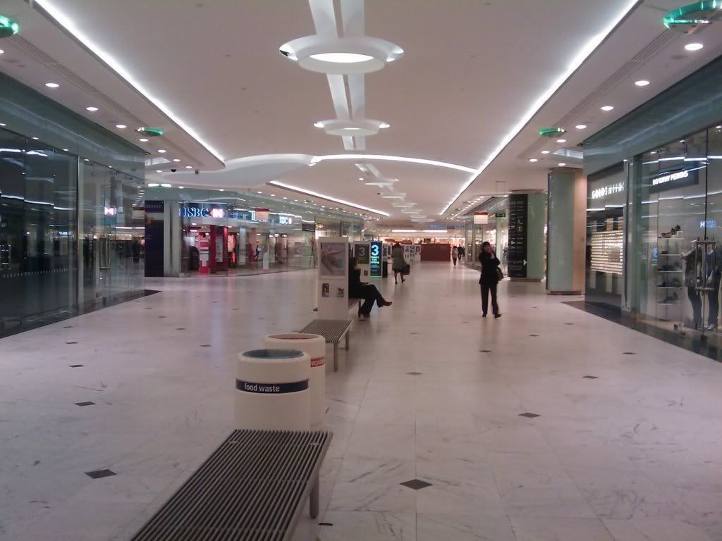 Empty Mall