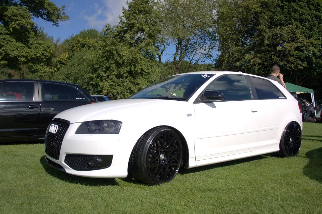 They are Rotiform BLQ 19x85 ET45 Heres a few pics from our local club mega