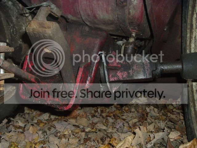 Moment of silence for a fallen tractor - Wheel Horse Tractors ...